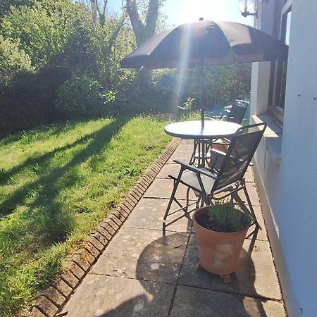 Bed and Breakfast Y Cuddfan Gower Swansea Exterior foto